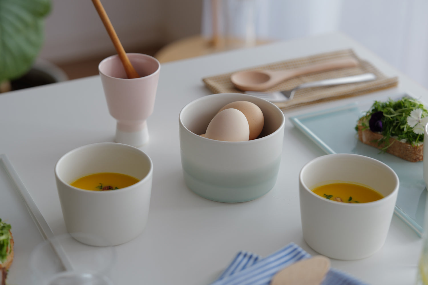 ONNEA ゴブレットS SAKURA | 石本藤雄デザインの食器、雑貨の通販