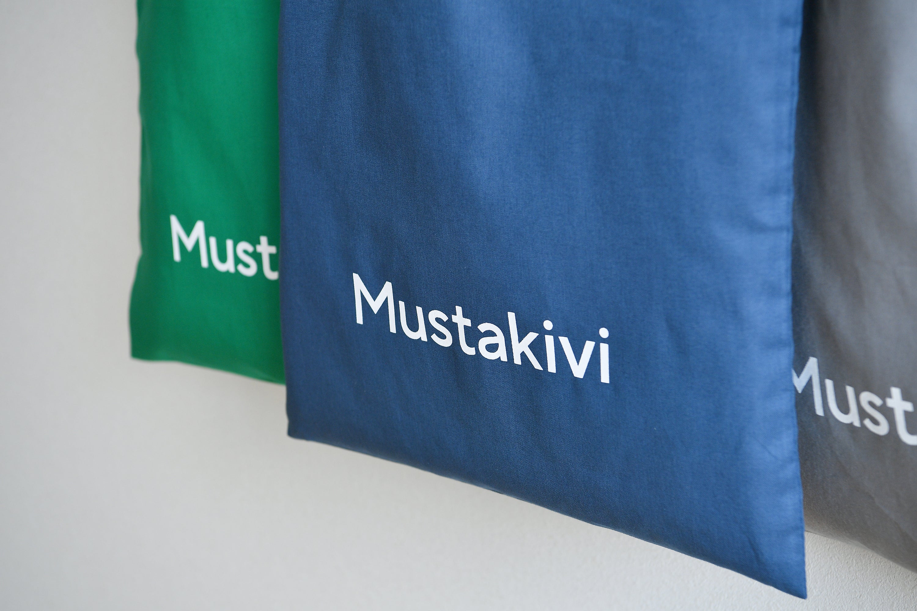 Mustakivi ロゴトートバッグ GREEN