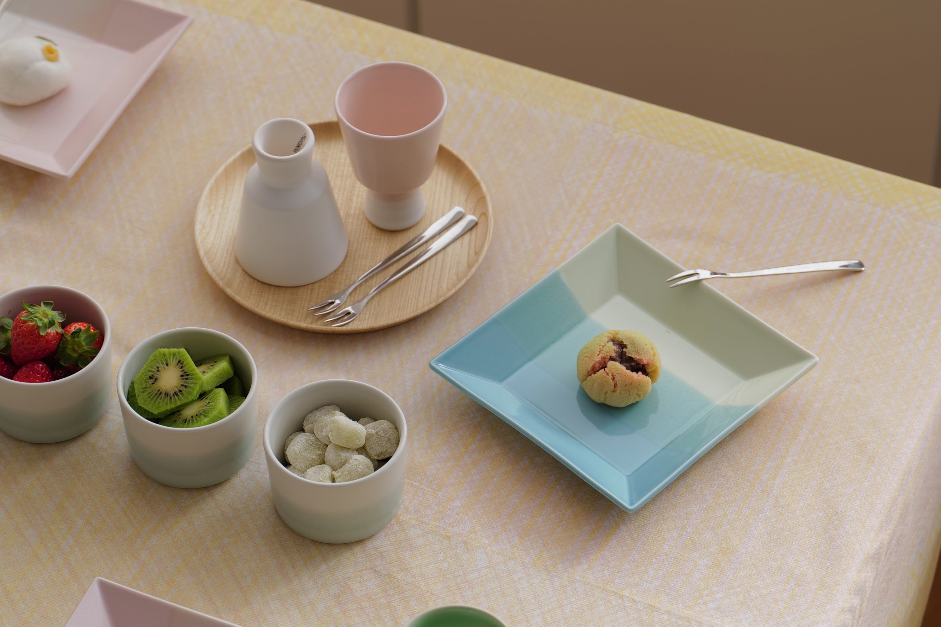 ONNEA ゴブレットS SAKURA | 石本藤雄デザインの食器、雑貨の通販
