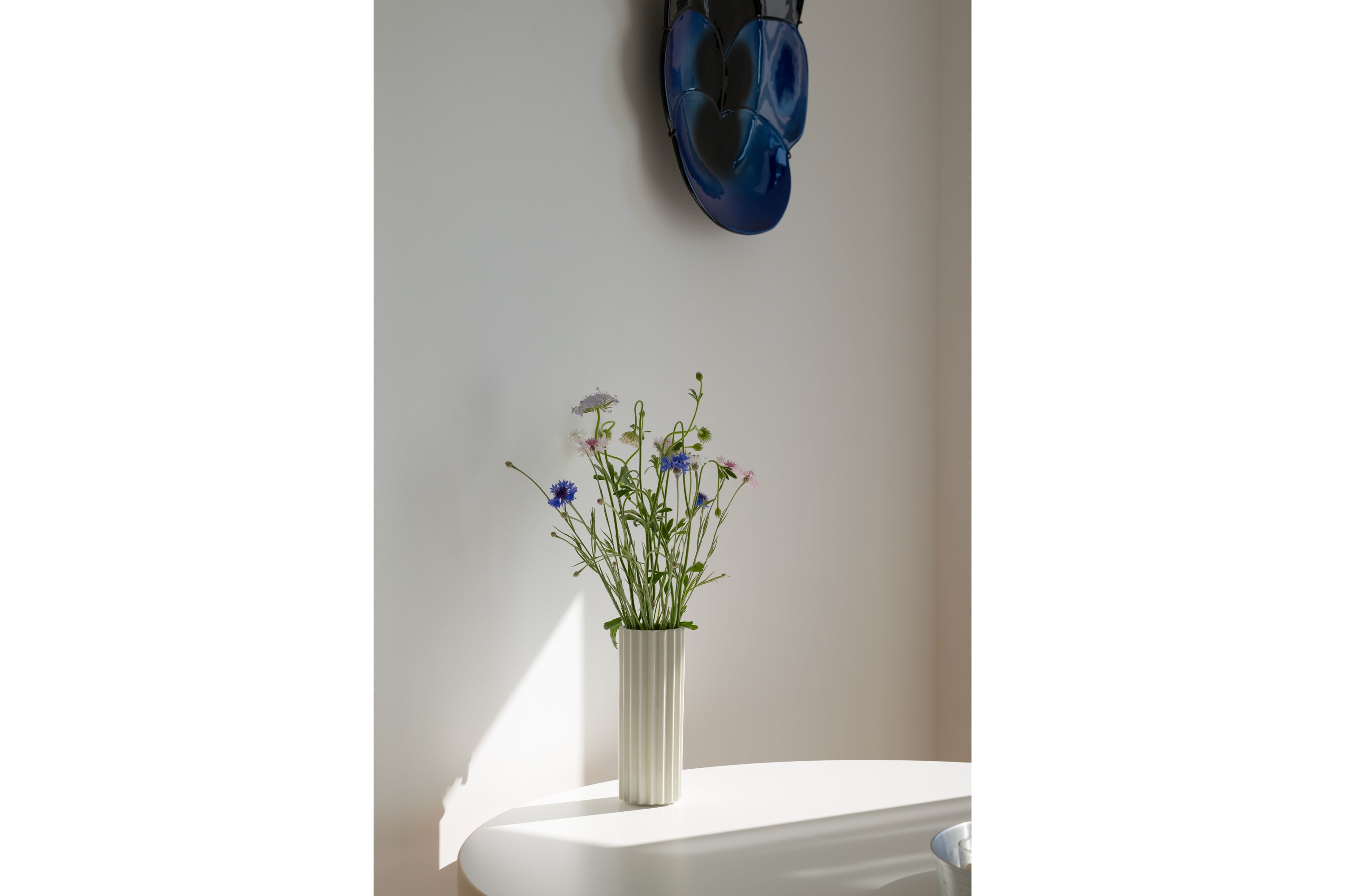 PLEATS フラワーベース WHITE – Mustakivi